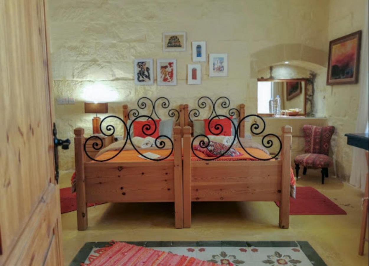 Peaceful Farmhouse Stay With Cozy Yard Gharb  Luaran gambar